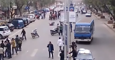 VIDEO/ Panik dhe frikë nga tërmeti i fortë që goditi Perunë, lëkundjet rrëzojnë njerëzit në tokë