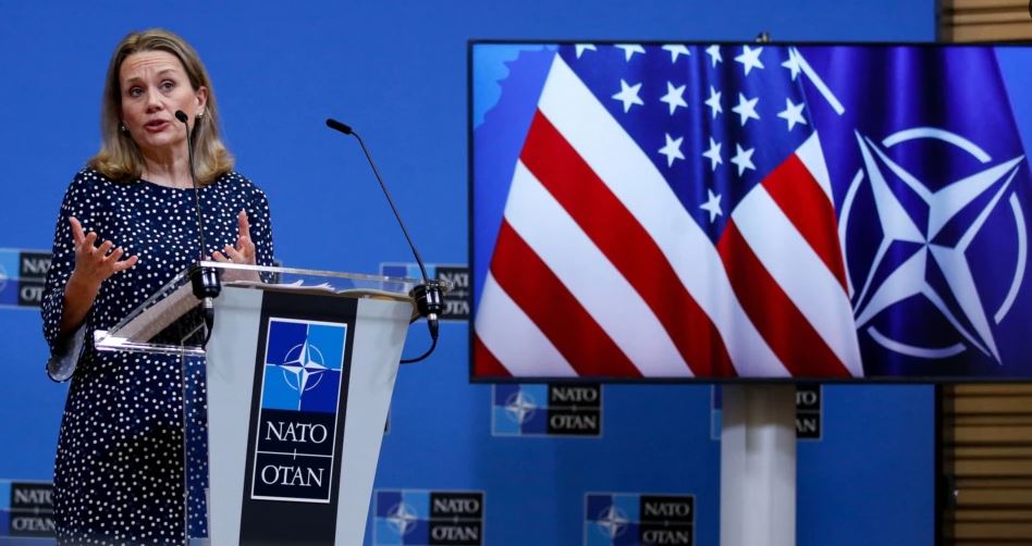 Ambasadorja amerikane: NATO e shqetësuar për paqen dhe stabilitetin e Ballkanit