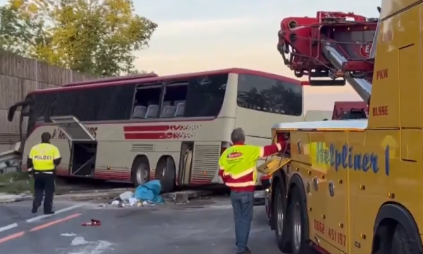 Ministria e Diasporës në Kosovë: 8 të lënduar nga aksidenti në Austri