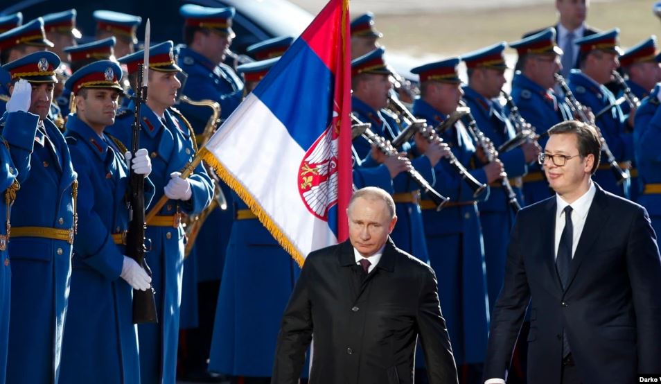 Të njohurat dhe të panjohurat pas bisedës mes Vuçiçit dhe Putinit