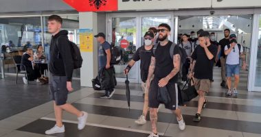 FOTO/ “Respektoni qytetin që na pret”, rregullat e tifozëve të Romës për të shmangur incidentet me Feyenoord-in