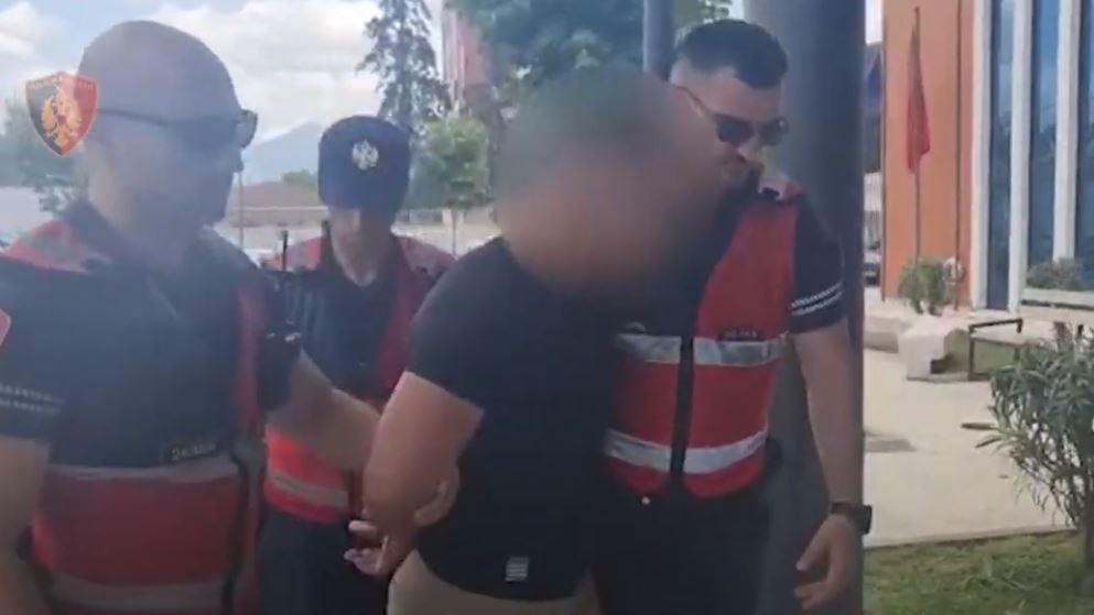 Tentoi të vriste një person në Shkodër, arrestohet i riu i dënuar me 13 vjet burg