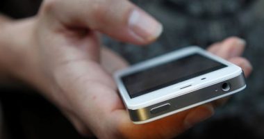 U njohën në rrjetet sociale dhe 19-vjeçarja i dërgonte video intime, si e shantazhonte brazilianen i riu në Tiranë