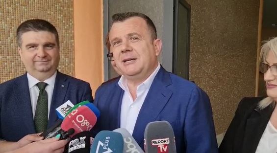 Balla uron Fitër Bajramin nga Fieri: Paqe dhe dashuri, ne politikanët të punojmë më shumë për Shqipërinë