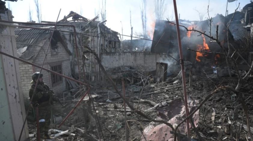 Rusët bombardojnë një nga fabrikat më të mëdha kimike në Evropë, të paktën 10 viktima në Dontesk