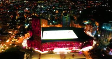 Pamjet para dhe pas transformimit të “Air Albania”, Rama: Ju thashë që do bëjmë një nga stadiumet më të bukur të Evropës