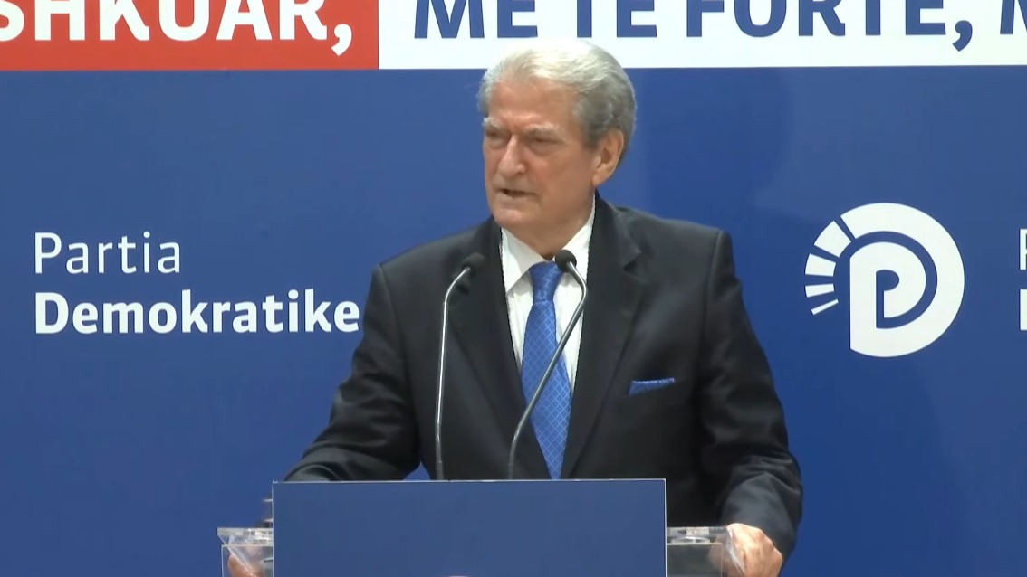 Berisha flet si kryetar i PD-së nga selia blu: U krye mrekullia shqiptare në shekullin e XXI