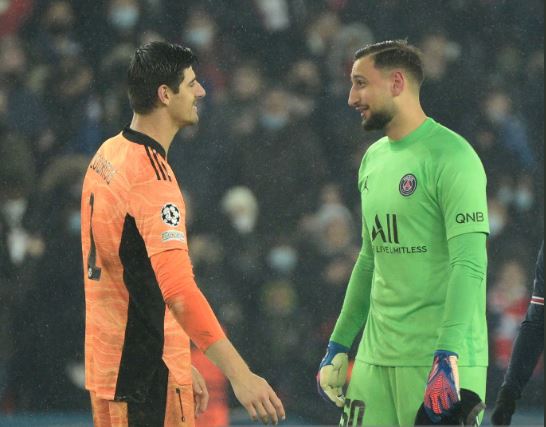 Donnarumma e shpalli Courtois portierin më të mirë në Evropë