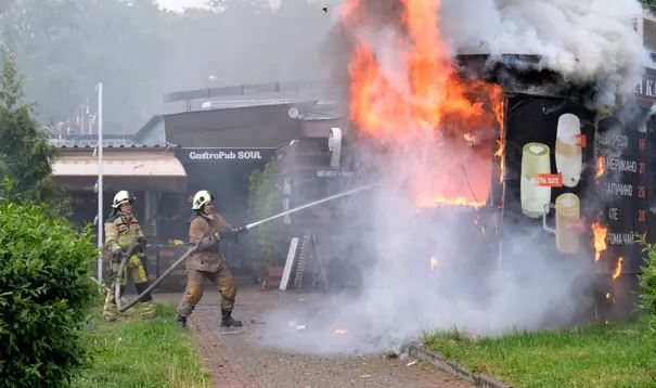 “Armiku po godet sërish civilët,” të paktën 7 viktima e 17 të plagosur nga bombardimet në Kharkiv