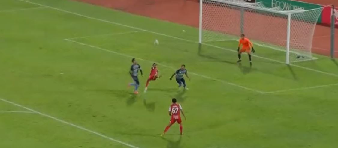 VIDEO/ Në Malajzi shënohet goli që nominohet direkt për të fituar çmimin “Puskas”