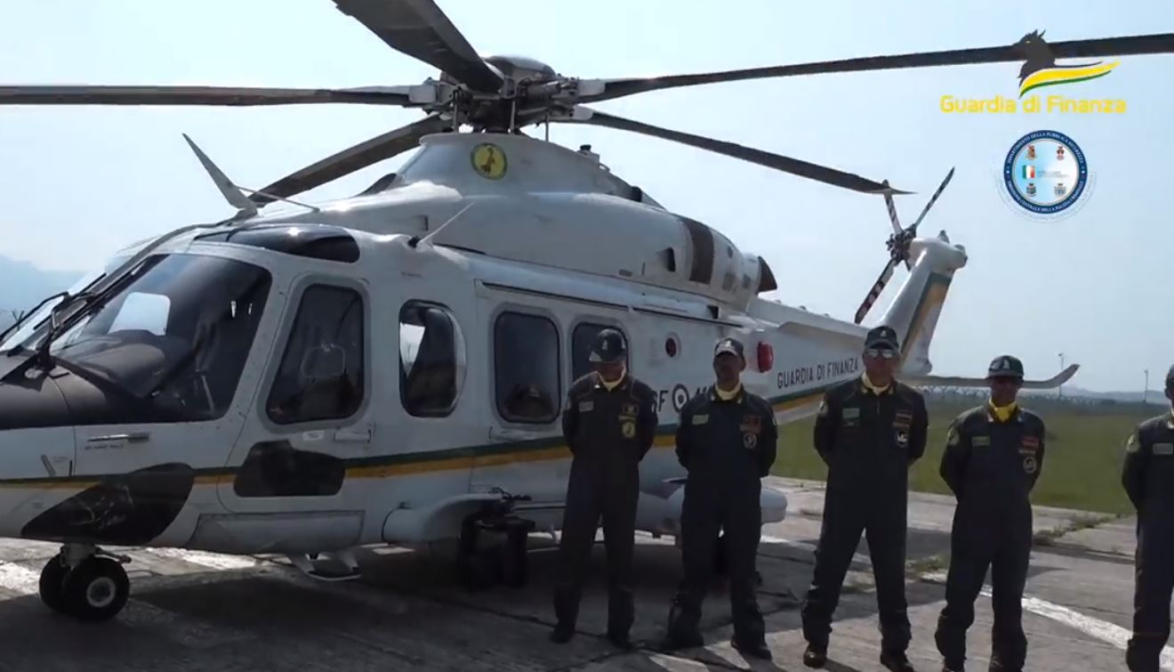 VIDEO/ Guardia di Finanza patrullon veriun e Shqipërisë për drogë