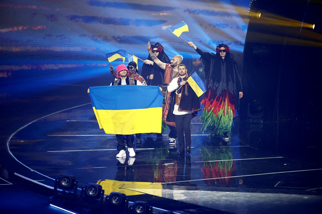 “Muzika jonë pushton botën,” Zelenskyy: Do bëjmë më të mirën tonë për ta sjellë “Eurovision” në Ukrainë
