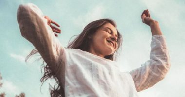 5 gjërat që bëjnë njerëzit e lumtur