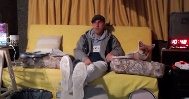 Bën rep për 39 orë pa pushim, mësuesi thyen rekordin botëror të Guinness