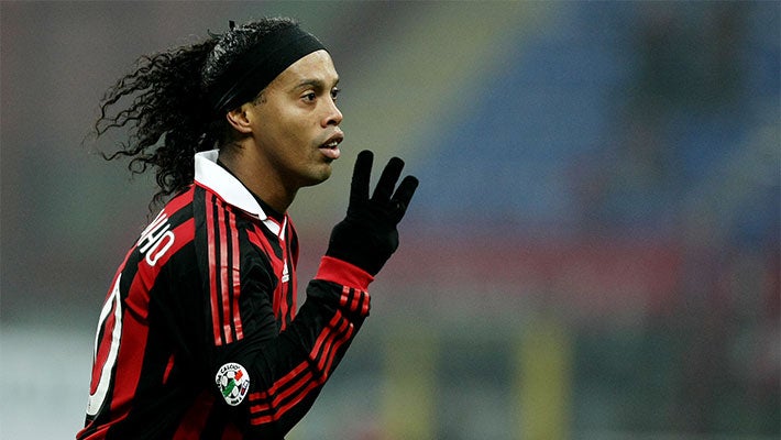 Ronaldinho: Kohë të lumtura te Milan, Leao një ndër më të mirët