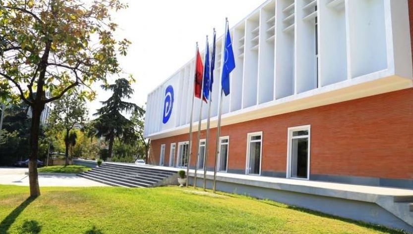 “Nuk na japin vendimin”, Rithemelimi kallëzon kryetarin dhe kancelarin e Gjykatës Tiranë