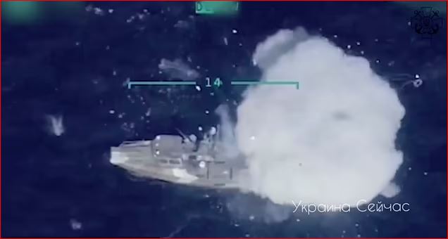VIDEO/ Momenti kur droni i Ukrainës hedh në erë “anijen speciale” të paradës së Putinit