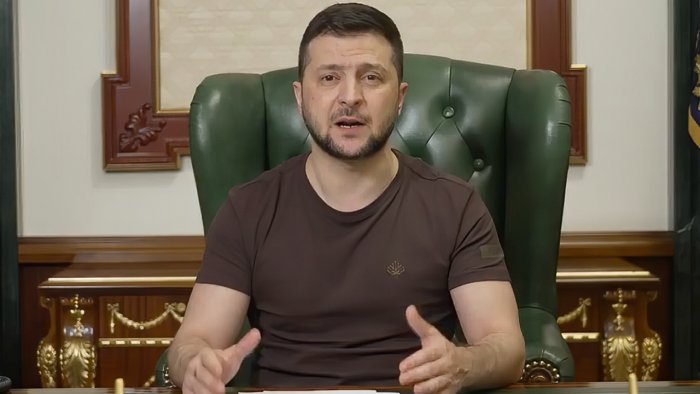 Apeli i Zelenskyt për ukrainasit: Qëndroni larg pyjeve