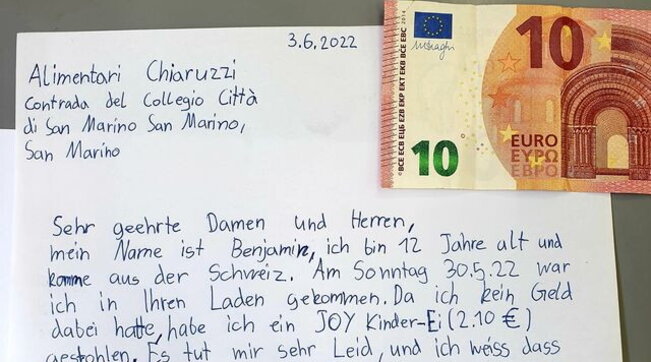 12-vjeçari zviceran vodhi një çokollatë në dyqan, pendohet dhe i dërgon letër shitësit italian bashkë me lekët: Më fal