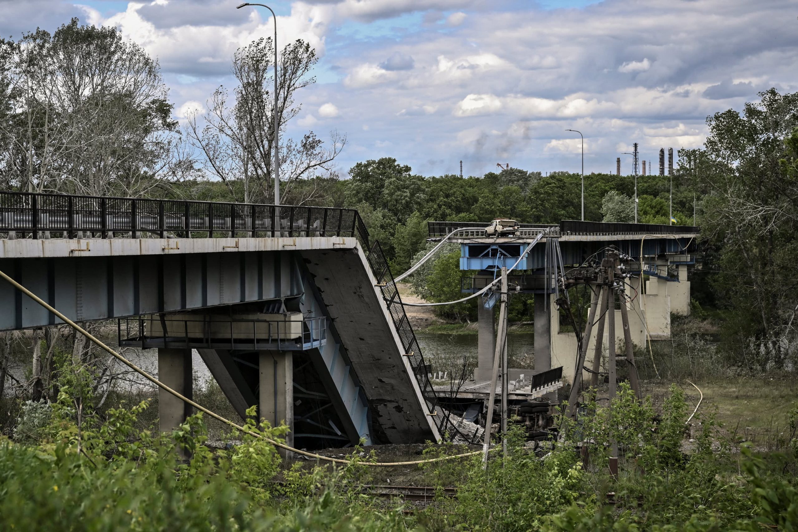 Inteligjenca britanike: Shkatërrimi i urës në Severodonetsk një sfidë për Rusinë