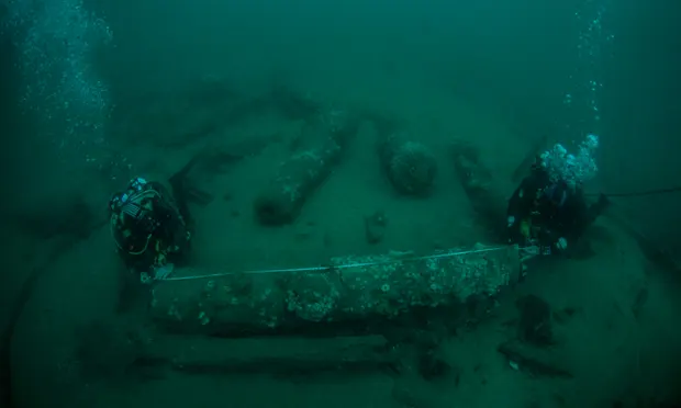 Gjenden pas 340 vitesh mbetjet e anijes luftarake të marinës mbretërore britanike