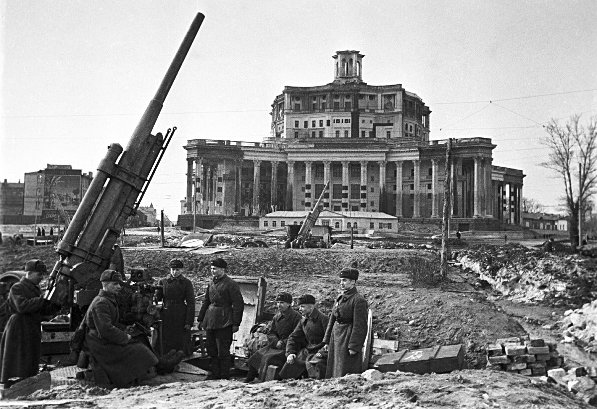 Si rusët e bënë “të padukshëm” Kremlinin gjatë Luftës së Dytë Botërore