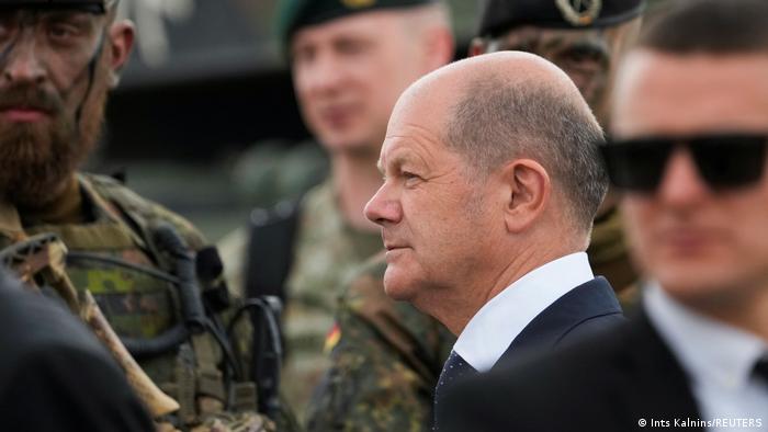 Armë të rënda për Ukrainën? Olaf Scholz nën presion për mbajtjen e premtimit