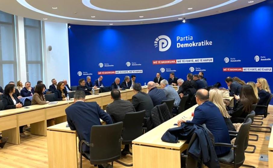Komisioni për Reformën Territoriale, Alibeaj mbledh Grupin Parlamentar