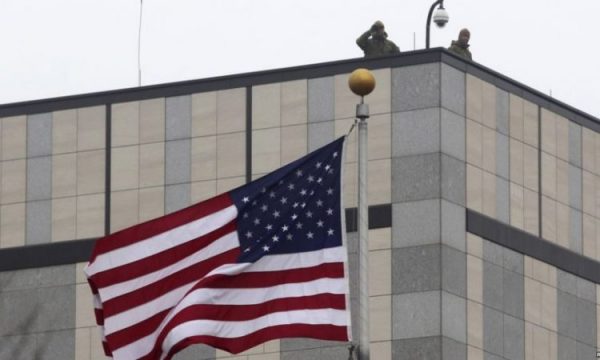Ambasada e SHBA-së: Marrëveshja e sotme, dëshmi se kur Kosova dhe Serbia angazhohen, përfitojnë qytetarët