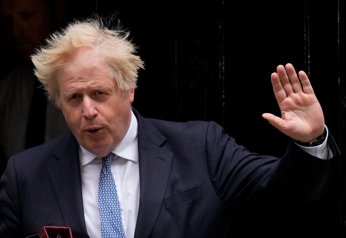 Boris Johnson fiton votëbesimin, vijon të mbetet kryeministër i Britanisë së Madhe