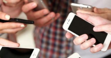 Kujdes! Kompjuteri dhe celulari po ju plakin më shpejt