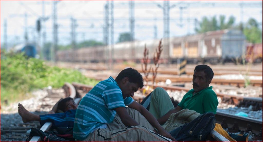 Po flinin në hekurudhë, treni “vret” dy emigrantët në Maqedoninë e Veriut