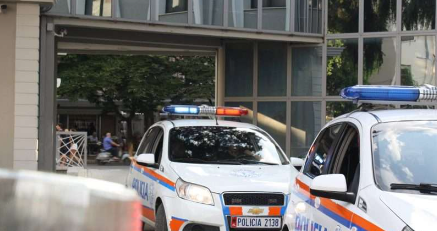 The owner of a hotel is arrested for smuggling 14 migrants