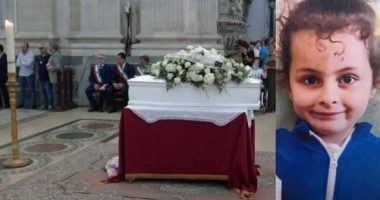 U vra barbarisht nga e ëma, Elena e vogël përcillet për në banesën e fundit