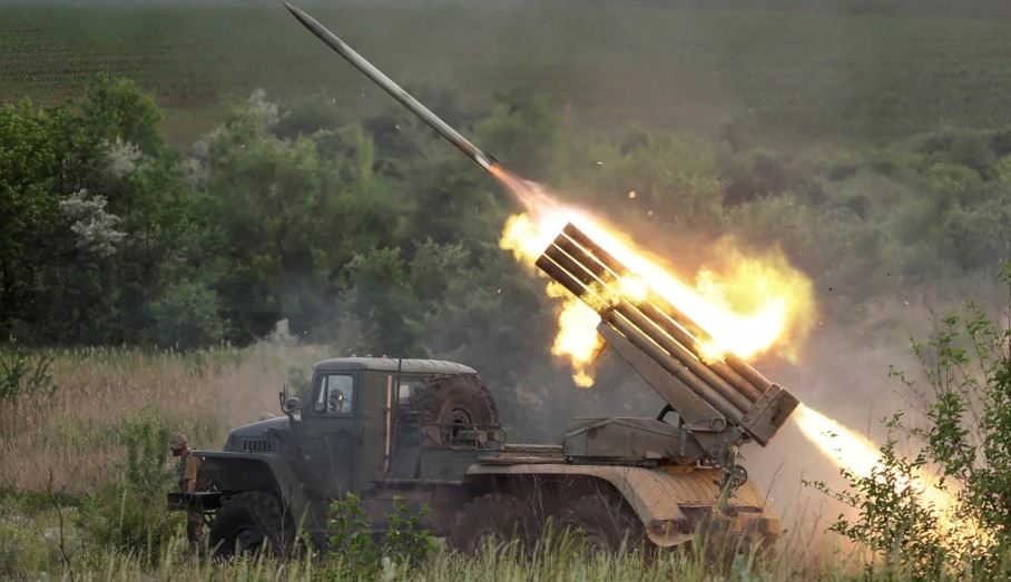 Rusia lëshon mbi 40 raketa anembanë Ukrainës