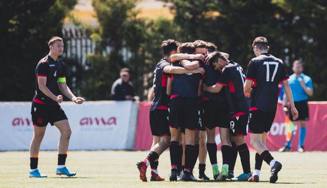 Kombëtarja U-17/ Trajneri Bulku fton 24 lojtarë për miqësoret ndaj Kosovës