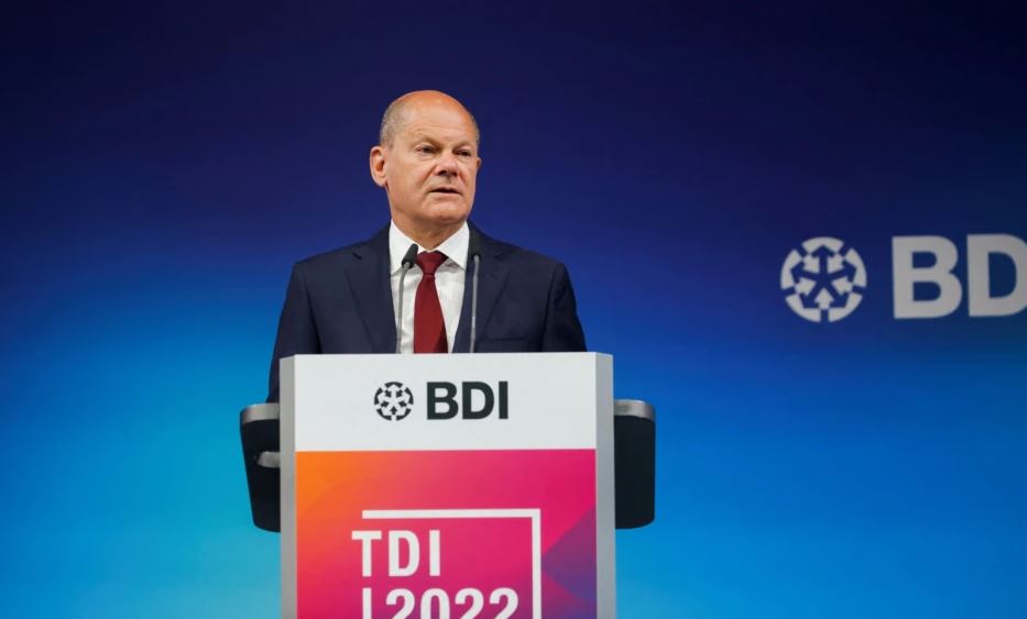 Scholz: Gjermania do t’i dërgojë armë Ukrainës, për aq sa është e nevojshme