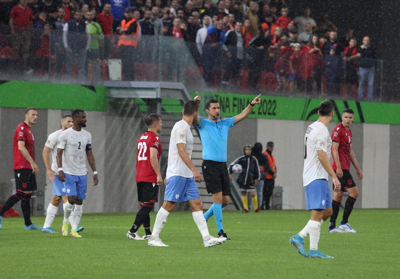 Incidentet nga tifozët, Shqipëria rrezikon ta pësojë nga UEFA