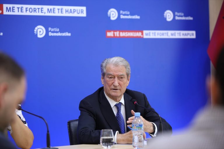 Front i ri opozitar për të shpëtuar Shqipërinë”, Berisha: Revolta po zien në zemrat e shqiptarëve