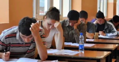 Matura shtetërore 2022, mbi 33 mijë nxënës i nënshtrohen testit të Gjuhës Shqipe dhe Letërsisë
