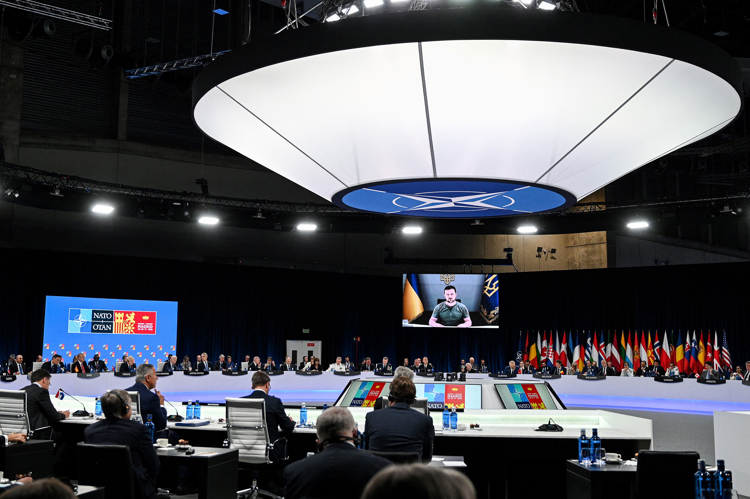 “A nuk kemi paguar mjaftueshëm?” Zelensky i ushtron presion NATO-s për anëtarësimin e Ukrainës