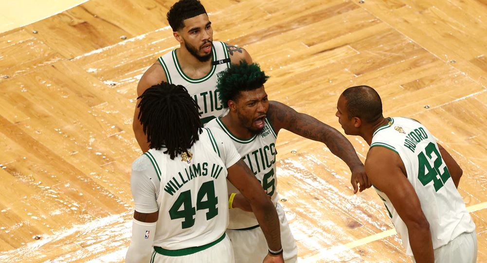 VIDEO/ Boston Celtics tregojnë forcën, thyejnë sërish Golden State Warriors