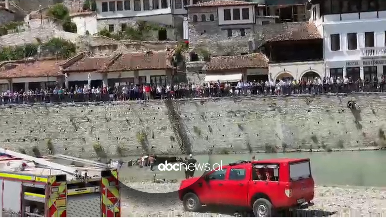 Makina bie në lumin Osum në Berat, brenda nëna dhe fëmija