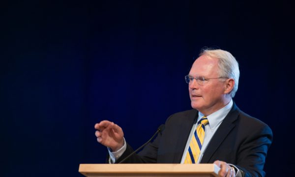 Hill: SHBA mbështet “Ballkanin e Hapur”, s’është ide për të zëvëndësuar anëtarësimin në BE