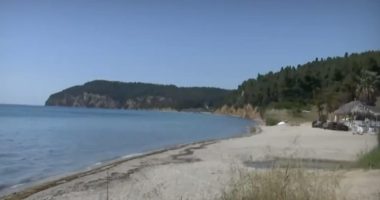 Trondit 22-vjeçarja greke, tregon si u përdhunua nga shqiptari në plazh: Më kapi nga koka dhe më goditi