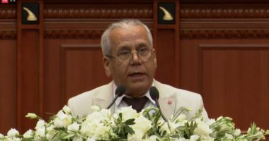 Kim Mehmeti mesazh Ramës pa i përmendur emrin: E turpshme të ulesh me Vuçiçin kur e di që ka dalë nga kapota e Millosheviçit