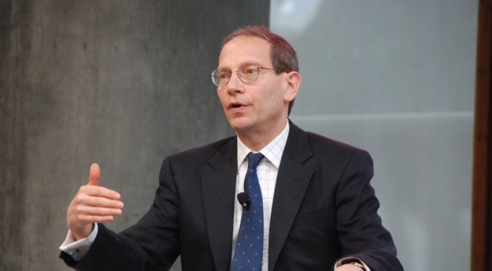 Negocimi, zgjidhja më e sigurt dhe realiste për konfliktin në Ukrainë