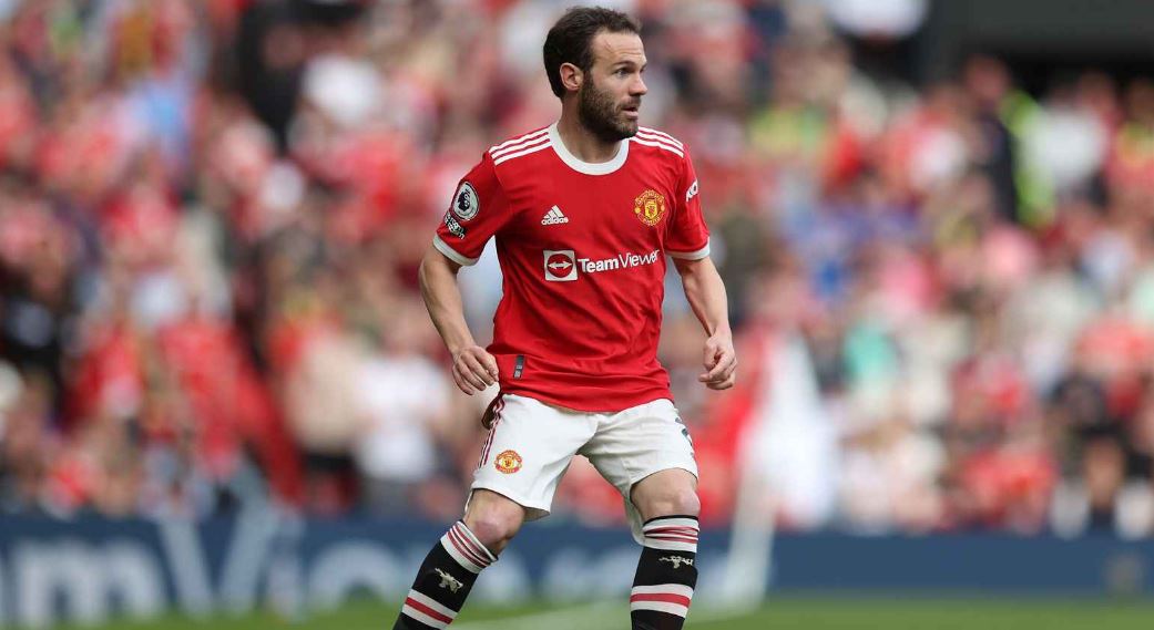 Zyrtare: Koha e largimeve te Manchester United, Juan Mata ndjek Cavanin