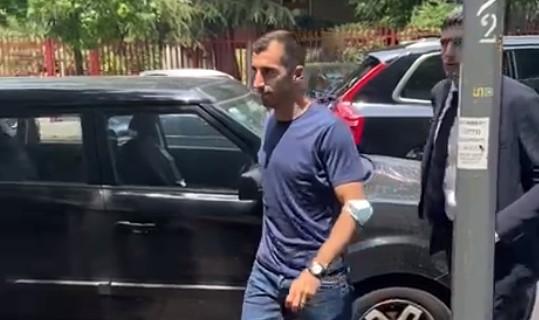 Mkhitaryan përfundon vizitat mjekësorë, niset për të firmosur kontratën me Interin