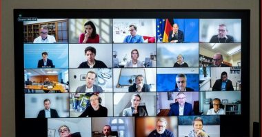 Përgatitje për një valë të re Corona në vjeshtë: Tre skenarë të mundshëm